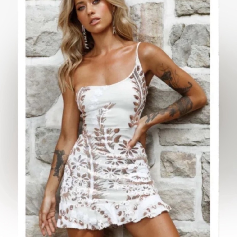 Selfie Leslie White/Gold Sequin Dress - Size XL - One Shoulder - NWT -